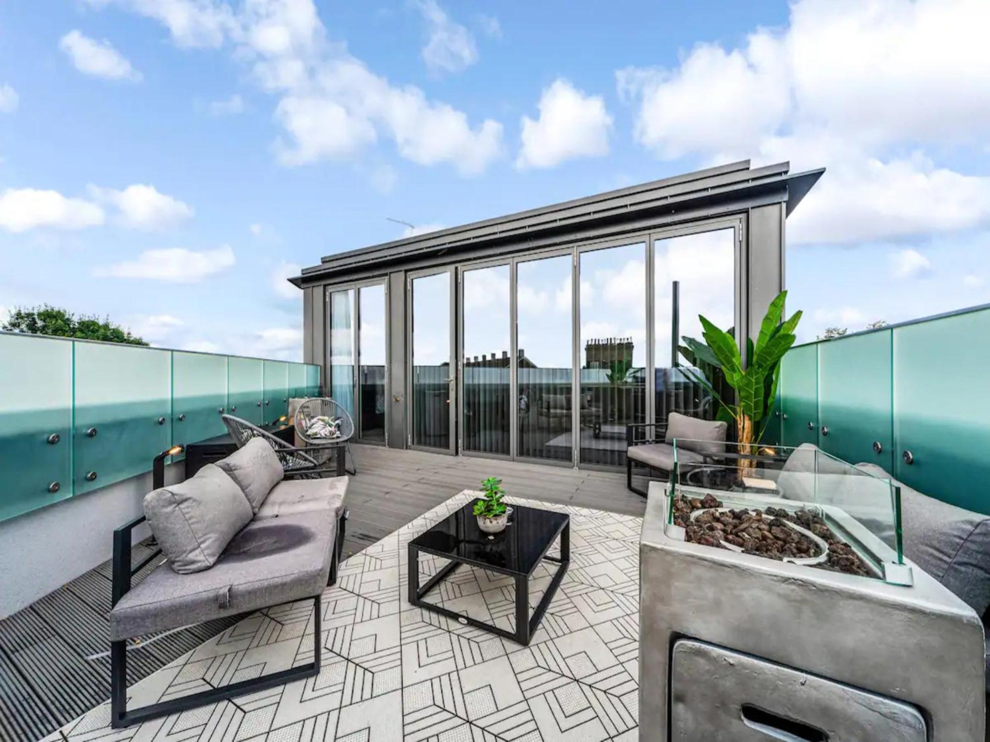 Pass The Keys Penthouse Oasis In Trendy Fulham Apartment London Exterior photo